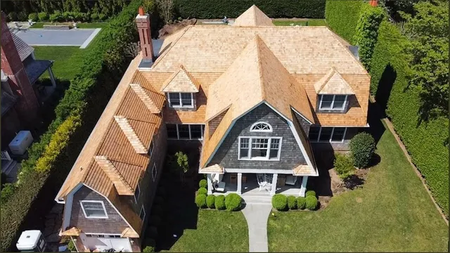 Hansen Family Roofers work photo