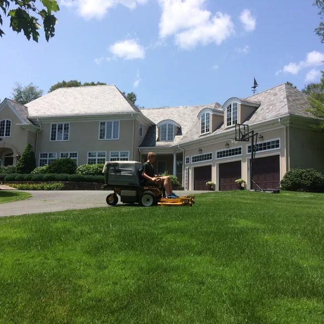 Green Crew Landscaping, LLC work photo