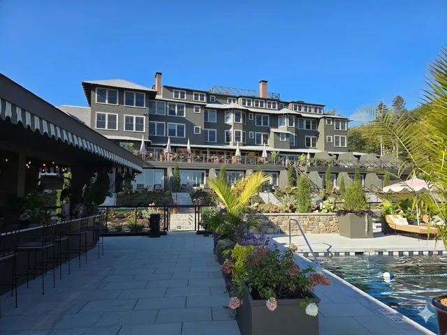 The Asticou Hotel: exterior with pool