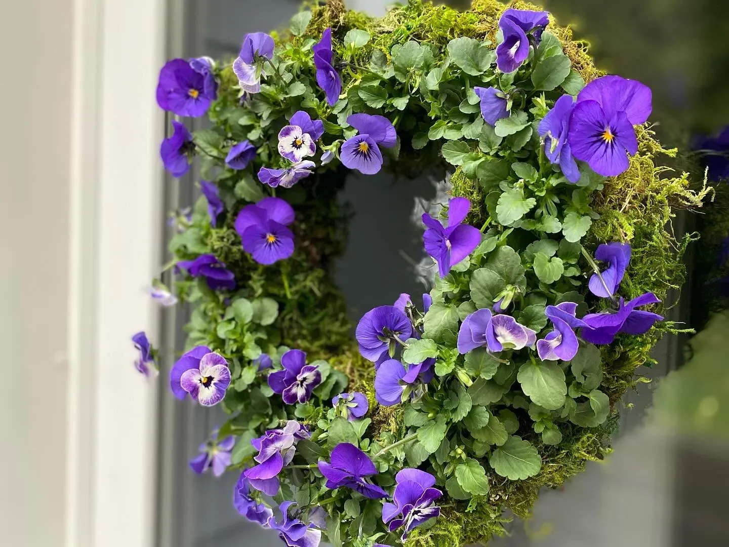 Can&rsquo;t have too much Spring cheer!

Custom made to coordinate with your spring planters or as a standalone greeting for your door or table. Perfect for a holiday or hostess gift. DM for details on how we can bring this spring cheer to you.