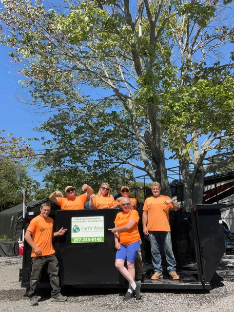 EarthWise Junk Removal, Recycling, Dumpster Rental work photo