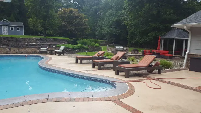 work photo from morettidrivewaypavingandpatios.com