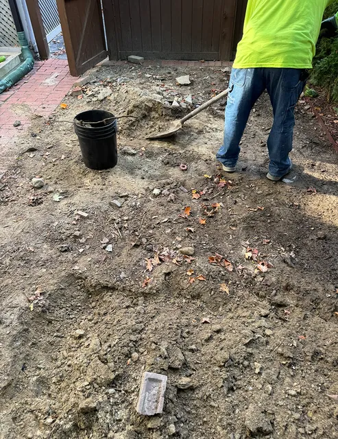 work photo from rivasrubbishremovals.com