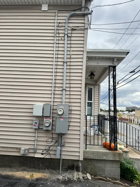 Almon Electric LLC work photo