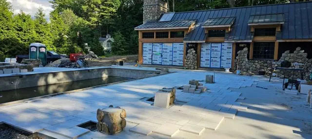 work photo from stonemasonstonecarving.com