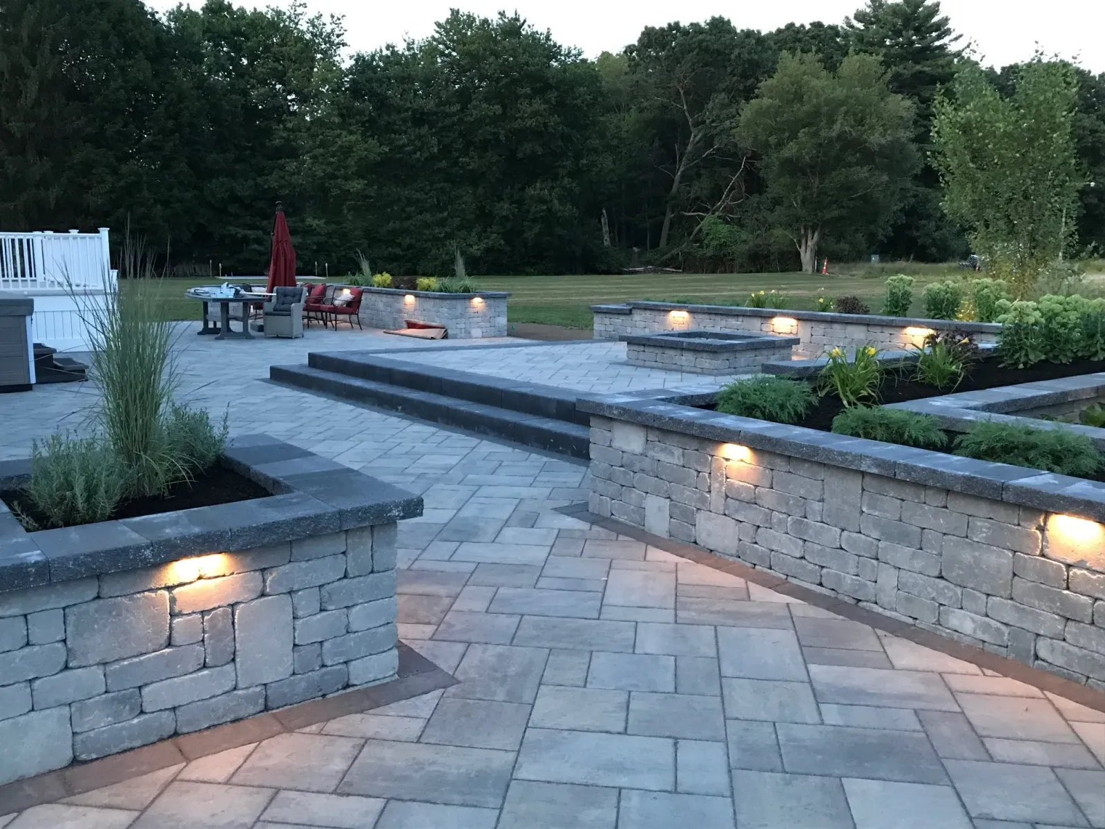 work photo from flagstone-landscape.com