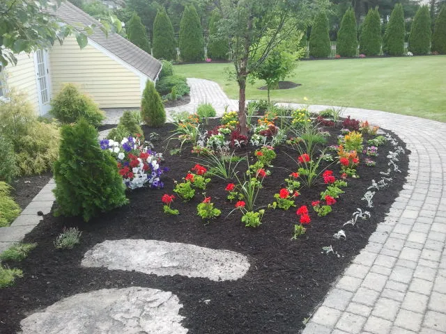 Reyes Landscaping work photo