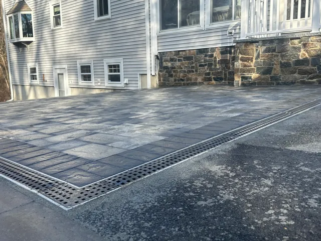 work photo from britoshardscapemasonry.com