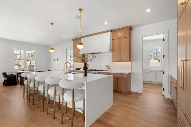 Harvard Cir, Needham Heights