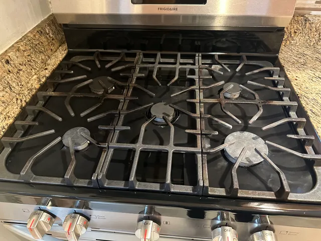 L I STAR CLEANING work photo