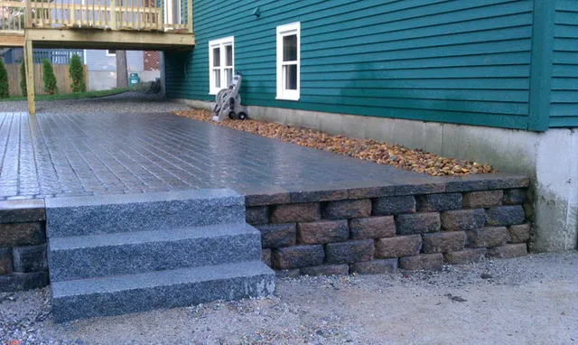 work photo from sandslandscapingnh.com