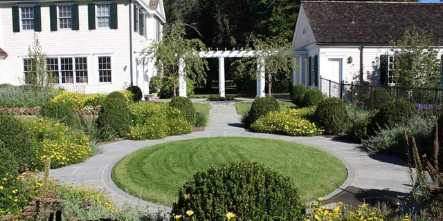 Kuczo Tree & Lawn Care LLC work photo