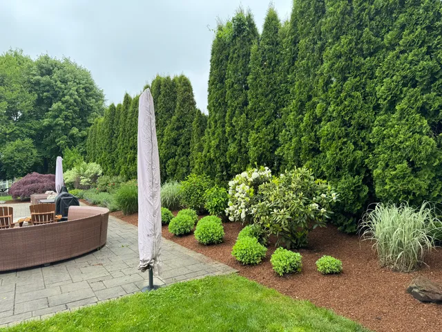 Sweeney’s Lawn Service work photo