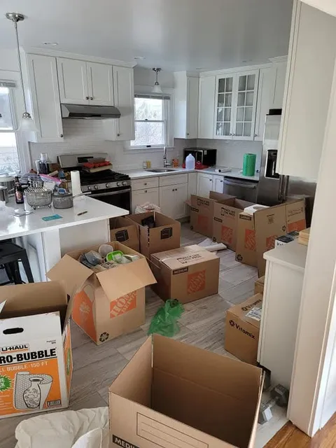 Residential Junk Removal services by Sooo Supreme Movers and Haulage in Bridgeport, CT - expert junk removal solutions