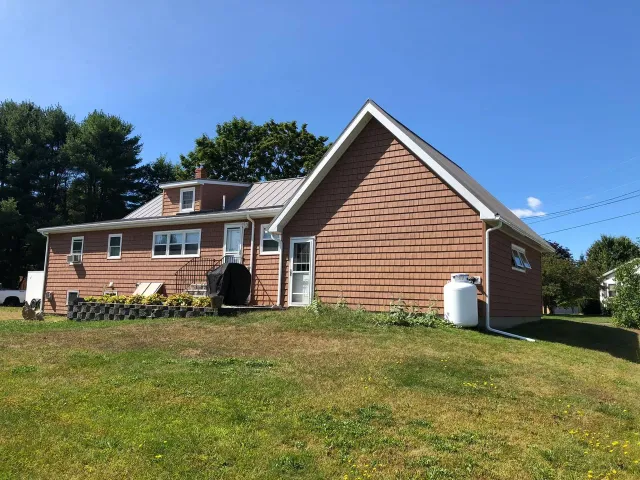 Royal Roofing & Siding Inc work photo