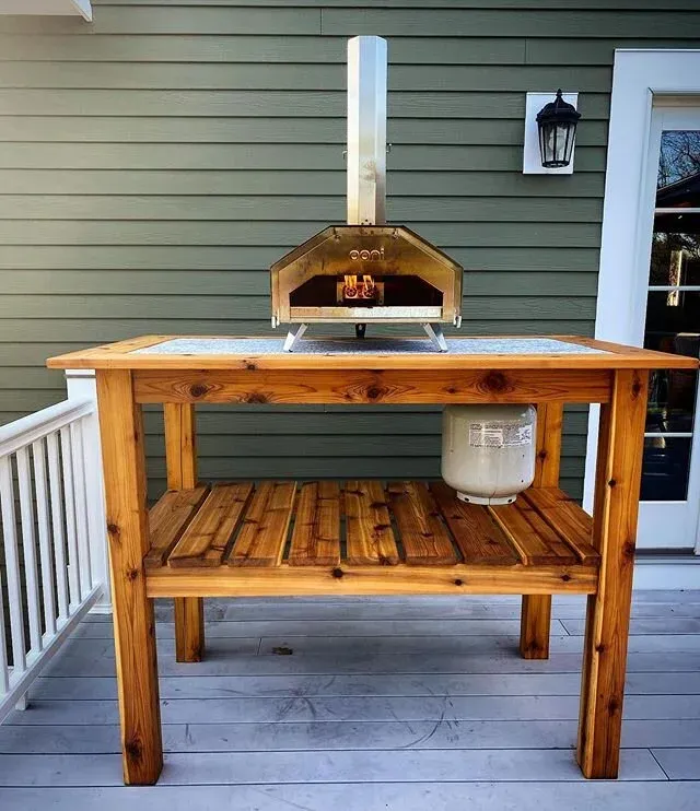 First part of the outdoor kitchen is complete ...if I wasn&rsquo;t a carpenter I&rsquo;d probably own a restaurant.. who knows maybe that&rsquo;s next 🤷&zwj;♂️