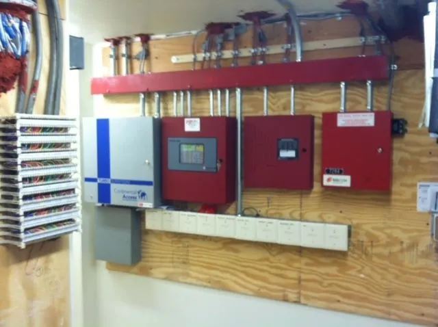 work photo from phoenix-electrical.com