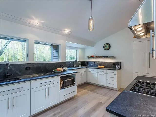 work photo from marbleandgranitecreationsllc.com